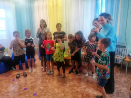 Кино Вечер в группе "Звёздочка" Кино Вечер в группе "Звёздочка".